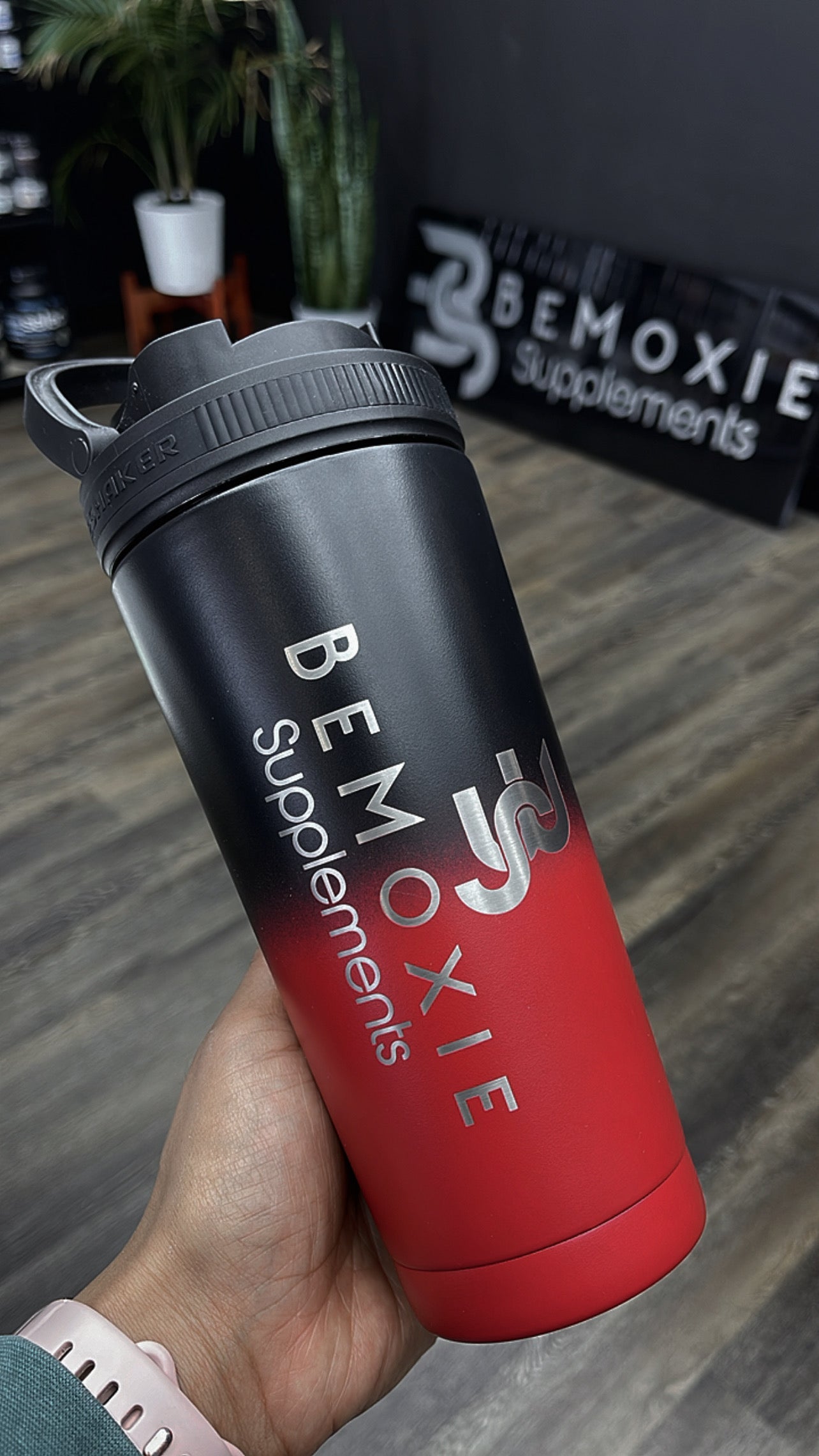 26 oz Stainless Steel Insulated Ice Shaker - OG Logo - Bemoxie Supplements